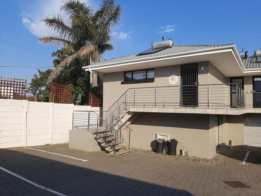 To Let commercial Property for Rent in Vincent Eastern Cape